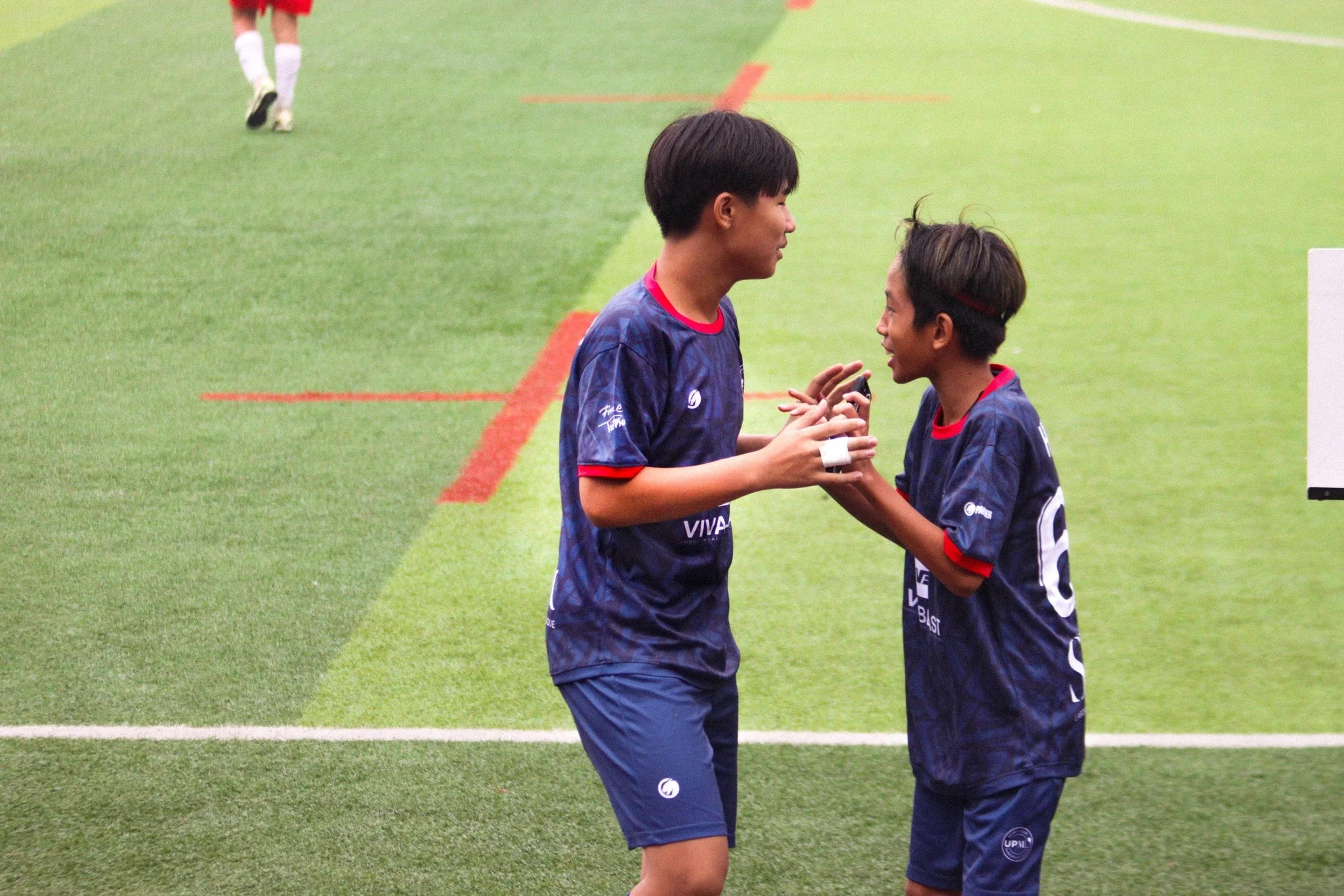 もしあなたのカスタムサッカージャージがゴールも決められたら?